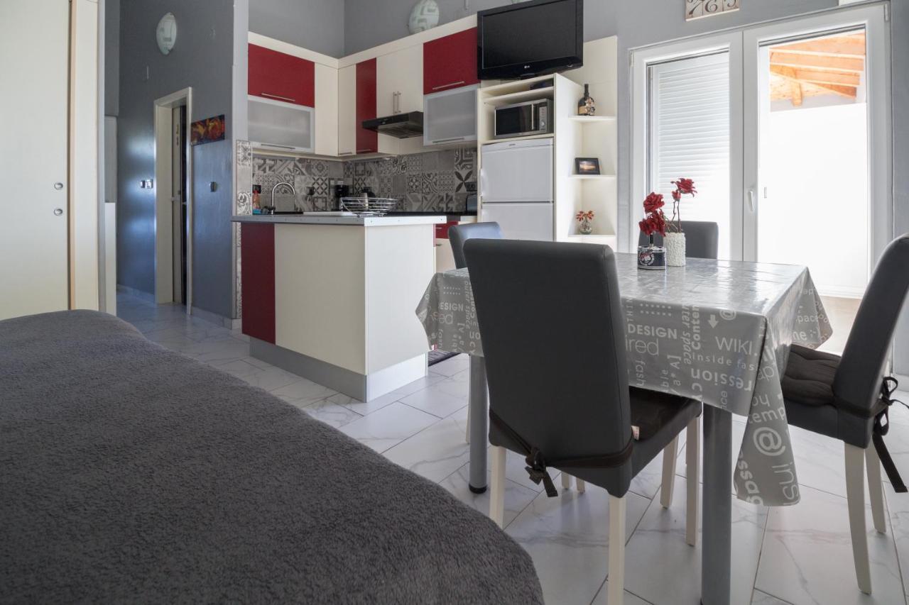 Holiday House Zaton Нин Экстерьер фото