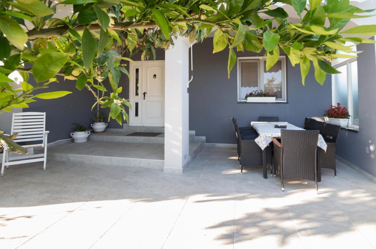 Holiday House Zaton Нин Экстерьер фото