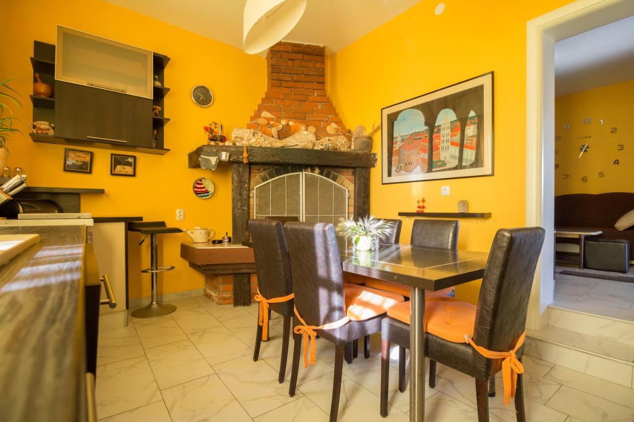 Holiday House Zaton Нин Экстерьер фото