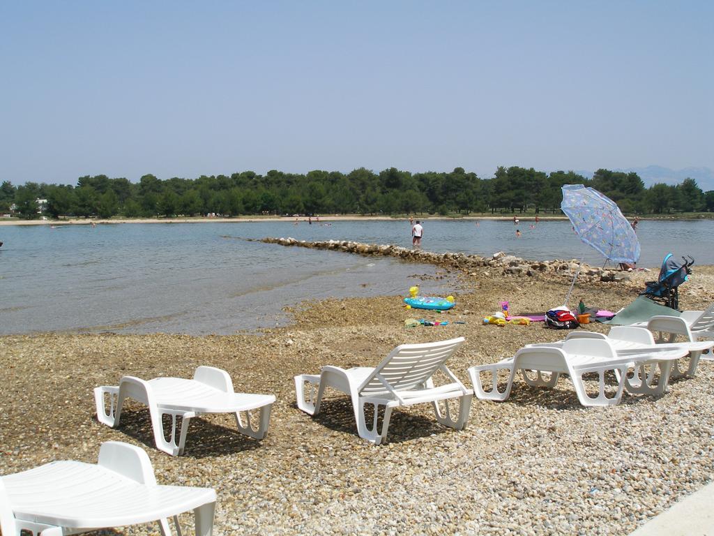Holiday House Zaton Нин Экстерьер фото