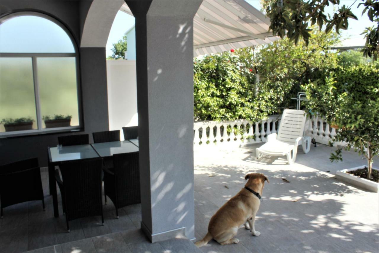 Holiday House Zaton Нин Экстерьер фото